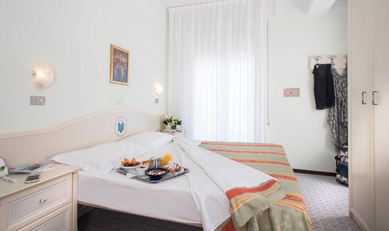 Hotel Franca Bellaria – Igea Marina Kültér fotó