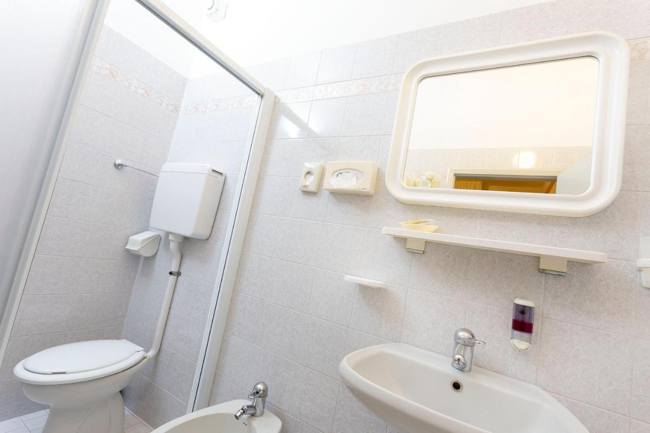 Hotel Franca Bellaria – Igea Marina Kültér fotó