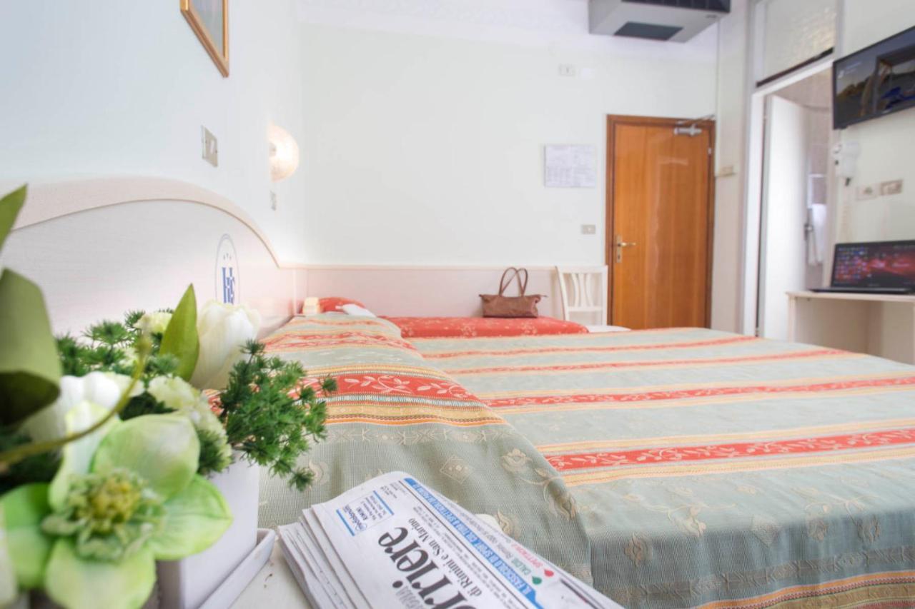 Hotel Franca Bellaria – Igea Marina Kültér fotó